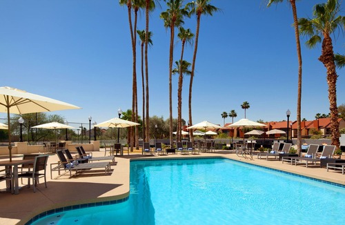 Ahwatukee Foothills Hotel | Four Points by Sheraton Phoenix South Mountain