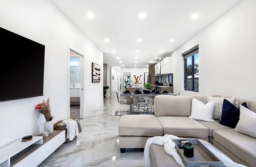 Croissant Park Villa | Fox Grand Residence- 6bd, 2 pools, pool table, ping pong