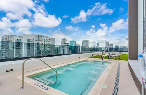Downtown Miami Apartment | Free Parking Downtown Condo Resort Amenities