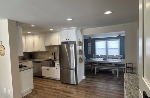 Niantic House | FRESH FUN SPACIOUS! 4bed 4bath getaway RELAX and PLAY walk to private beach