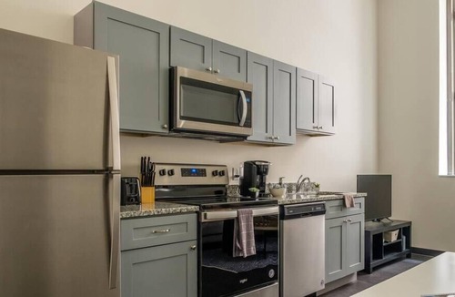 Cultural District Apartment | Frontdesk | Signature 1BR Apt with Washer & Dryer