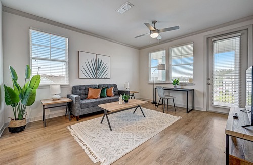 Golden Glades - The Woods Apartment | FRONTDESK The Point at Tamaya Apts Jacksonville