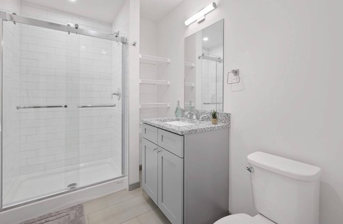 Cultural District Apartment | Frontdesk | Trendy 1 BR Downtown