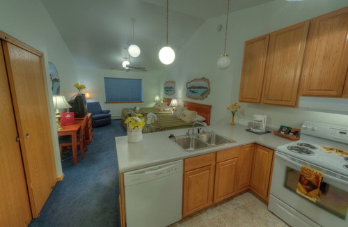 Mendenhall Valley Hotel | Frontier Suites Hotel in Juneau