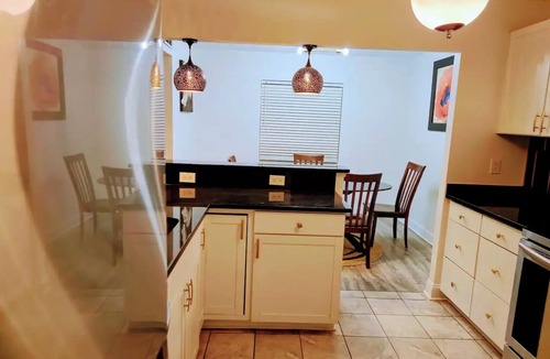Herndon Apartment | Full apartment, 7 minutes from dulles airport