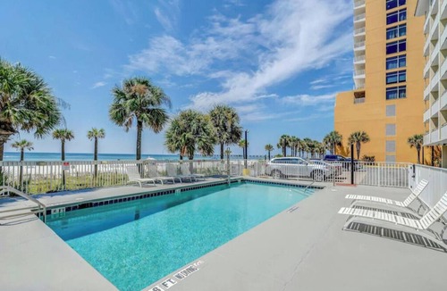 Panama City Beach Hotel | Full/Full | Palm & Tide | Friend Group Stay | Sugar-White Sand | 2 Units