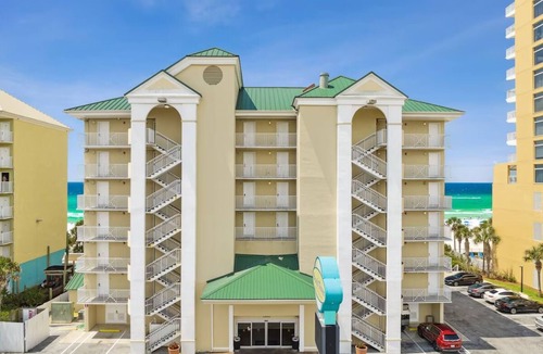 Panama City Beach Hotel | Full/Full | Palm & Tide | Friend Group Stay | Sugar-White Sand | 2 Units