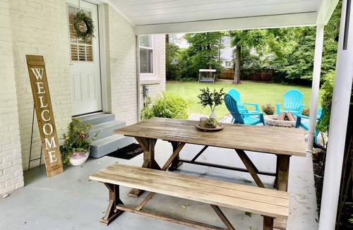 Fairfax House | Fully Fenced Acre I Like-new Home I 30 Day Minimum