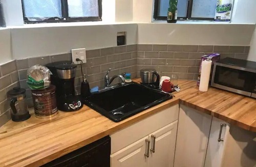 Columbia Heights House | Fun and cozy 1.5BRM Kid & Pet Welcome in CoHi