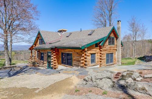 Walpole House | Furnished Deck + Views: Walpole Cabin Retreat