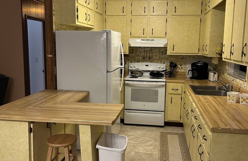 Silver Springs House | Furnished, lakefront 2/1 house in Ocala Nat'l Forest