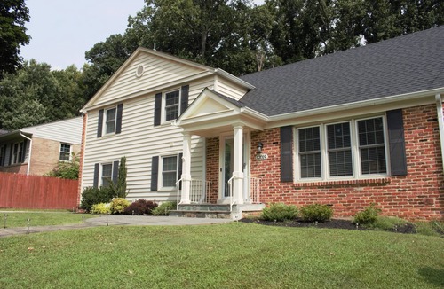 Potomac House | Furnished Potomac Home Near NIH & Bethesda - Ideal for Relocation