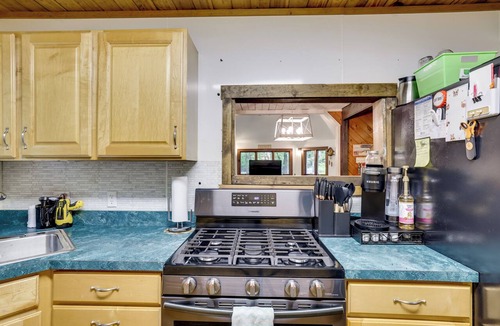 Briar Crest Woods House | Game Room, Deck & Fire Pit! Pocono Mtn House