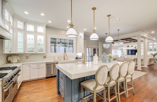 Great Falls Villa | Game Rooms & Gym! Luxe Great Falls Estate