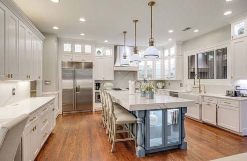 Great Falls Villa | Game Rooms & Gym! Luxe Great Falls Estate