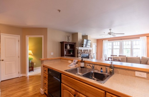 Foscoe Condo | Gateway to Grandfather | Community Pools, Mountain View, Fitness Rooms, and More