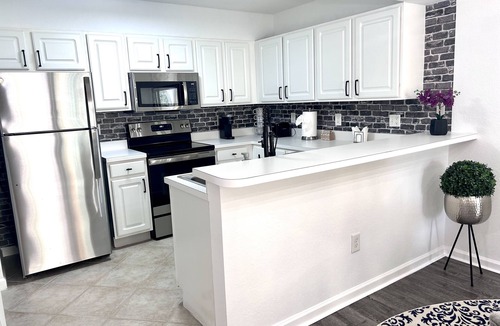 Winkler Apartment | Glamorous Fort Myers Getaway! Condo Resort Style!