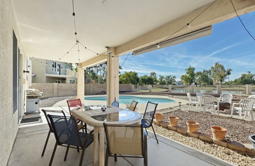 Arrowhead Ranch Villa | Glendale Golf Community Getaway