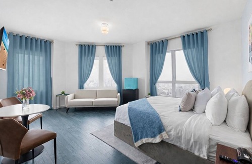 West Avenue Hotel | Global Luxury Suites at The Apex Miami
