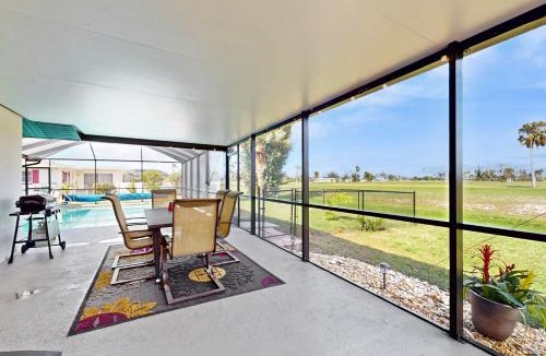 Oakland Hills House | Golf Cart & Heated Pool: Rotonda West Getaway!