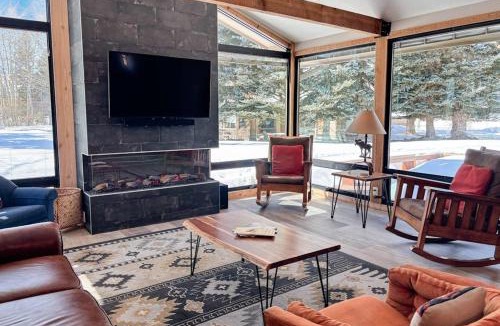 Jackson House | Golf Creek 11