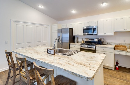Wildwood House | Golfer's Paradise: Pet-Friendly Home in Wildwood