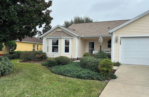 Woodbury House | Golfers Paradise! 3 Bedroom with lake view, on golf course! 5 Min to Nancy Lopez