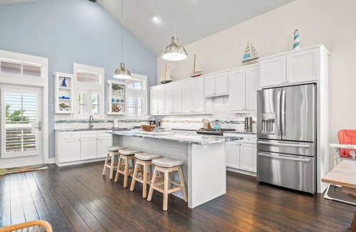 Cinnamon Shore House | Gorgeous Lakefront Home@Cinnamon Shore w/Access to Countless Amenities!
