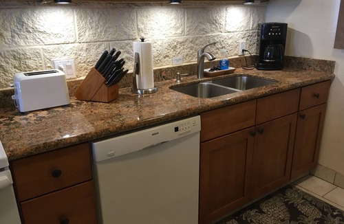 Maalaea Condo | Gorgeous Oceanfront Complex on Maui! Kanai A Nalu, with FREE parking!