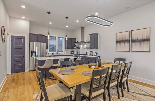 East Nashville House | Gorgeous Skyline City Views 2mi to DT