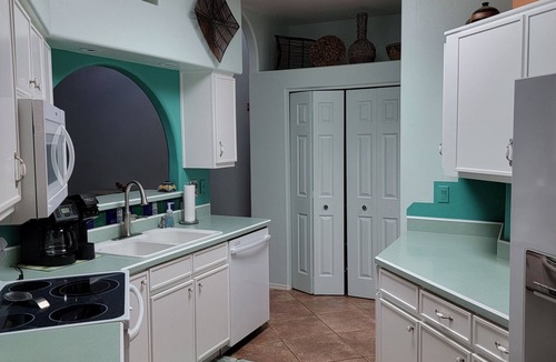 Madera Vista House | Gorgeous townhome with AC in Green Valley. Garage to park your vehicle.