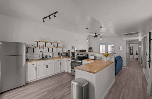 Rincon Heights Villa | Gorgeous Tucson Digs Walking to U of A