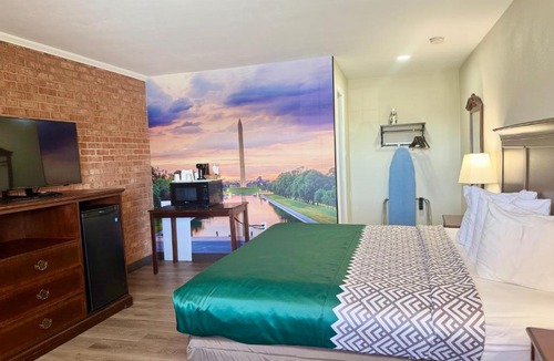 West Falls Church Hotel | Governor House Inn Arlington/Falls Church