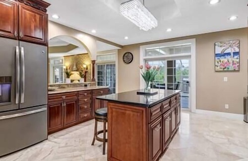 McGregor House | Grand 4250 Sq Ft Canal Access
