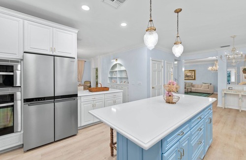 Biggar House | Grand Elegant Old-Florida Estate, Pool, Sleeps 18