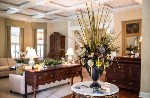 Edenton Bed & Breakfast | Granville Queen Inn Downtown Edenton Queen Bed Top Floor