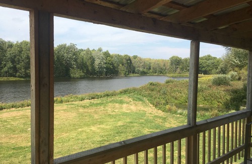 Chase Mills Cottage | Grasse River Waterfront Cottage minutes to Waddington