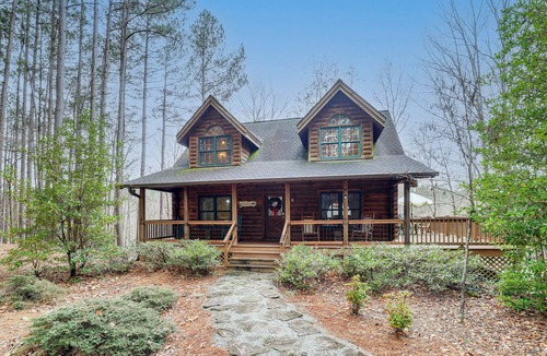 Hidden Lake Cabin | Great for Groups! Quiet Nebo Cabin w/Lake Access