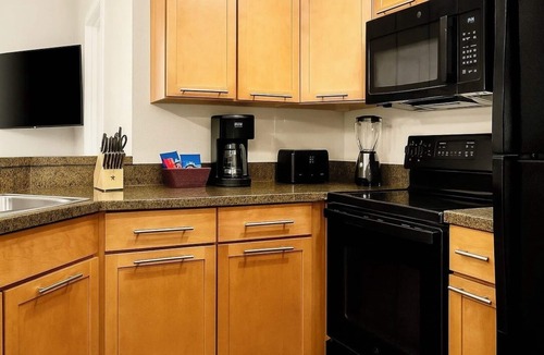 Sevierville Condo | Great Smokies Lodge - Free Waterpark Passes - Near Golf, Dollywood, NASCAR Park