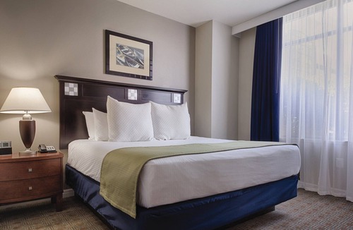 National Harbor Resort | Great views of the area. Spacious 2 Bed 2 Bath, washer/dryer full kitchen.