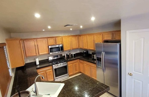 Green Valley House | Green Valley Los Arroyos Home Modern & Comfortable Residence 4BR/2BA