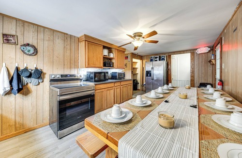 Danville Cottage | Group Getaway w/Fire Pit: Near Susquehanna River!