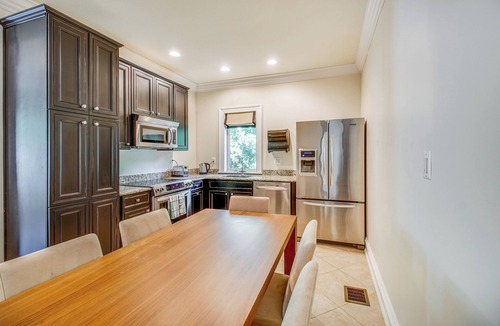 Hunter Mill House | Guest House in Private Villa ~ 23 Mi to Washington