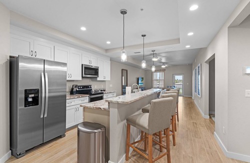Yacht Club Condo | Gulf Access with Boat Slip, Heated Saltwater Pool, Dog-Friendly - Bacino Vista #207 - Roelens