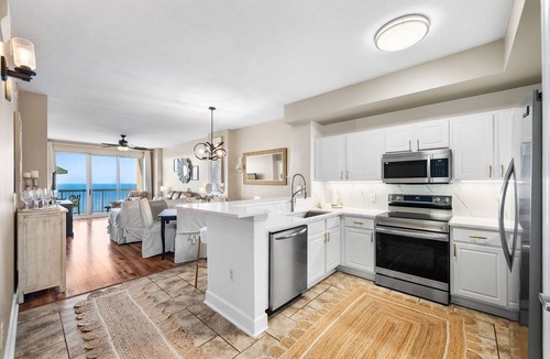Panama City Beach Condo | Gulf front! Beautifully decorated w/amazing views from the living room and master bedroom! Bch srvc included!