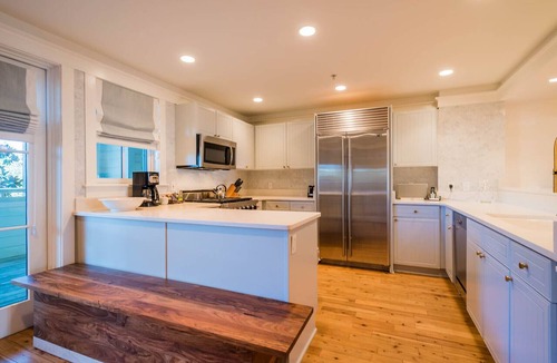 Gulf District Condo | Gulf-Front Stay with Private Pool Access and Walk to the Beach Club