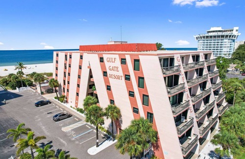 St. Pete Beach Condo | Gulf Gate Resort 507 Spacious Condo , SUMMER "Value" Priced 197 per night