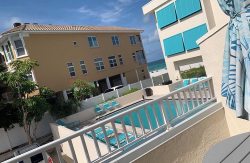 Bradenton Beach Apartment | Gulf side! No crossing the street to get to the beach! COQUINA BEACH CLUB 109