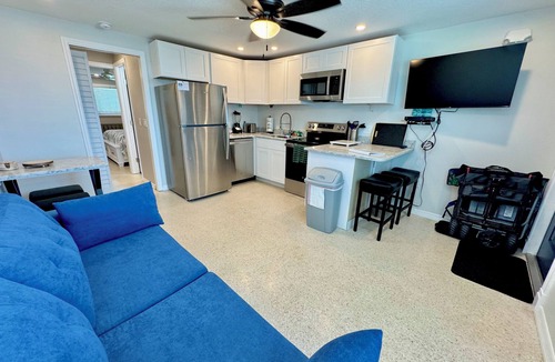 Bradenton Beach Apartment | Gulf & Sunset Views! 1BR Apt. C is a Centrally Located, walk to all location