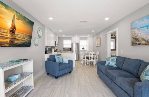 St. Pete Beach Hotel | Gulf Winds Beach Resort